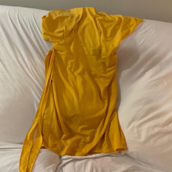 Yellow Bodycon/Pencil Dress - Picture 4 of 5